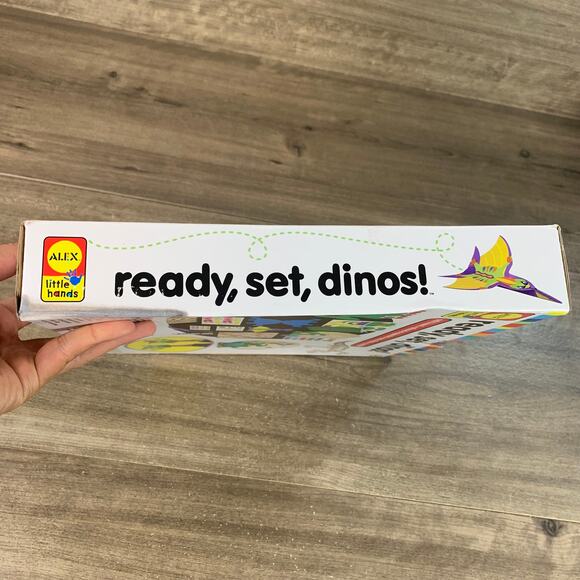 Alex Little Hands Ready, Set, Dinos! 8 Activities 259 pieces 4+ Creativity - Picture 10 of 12